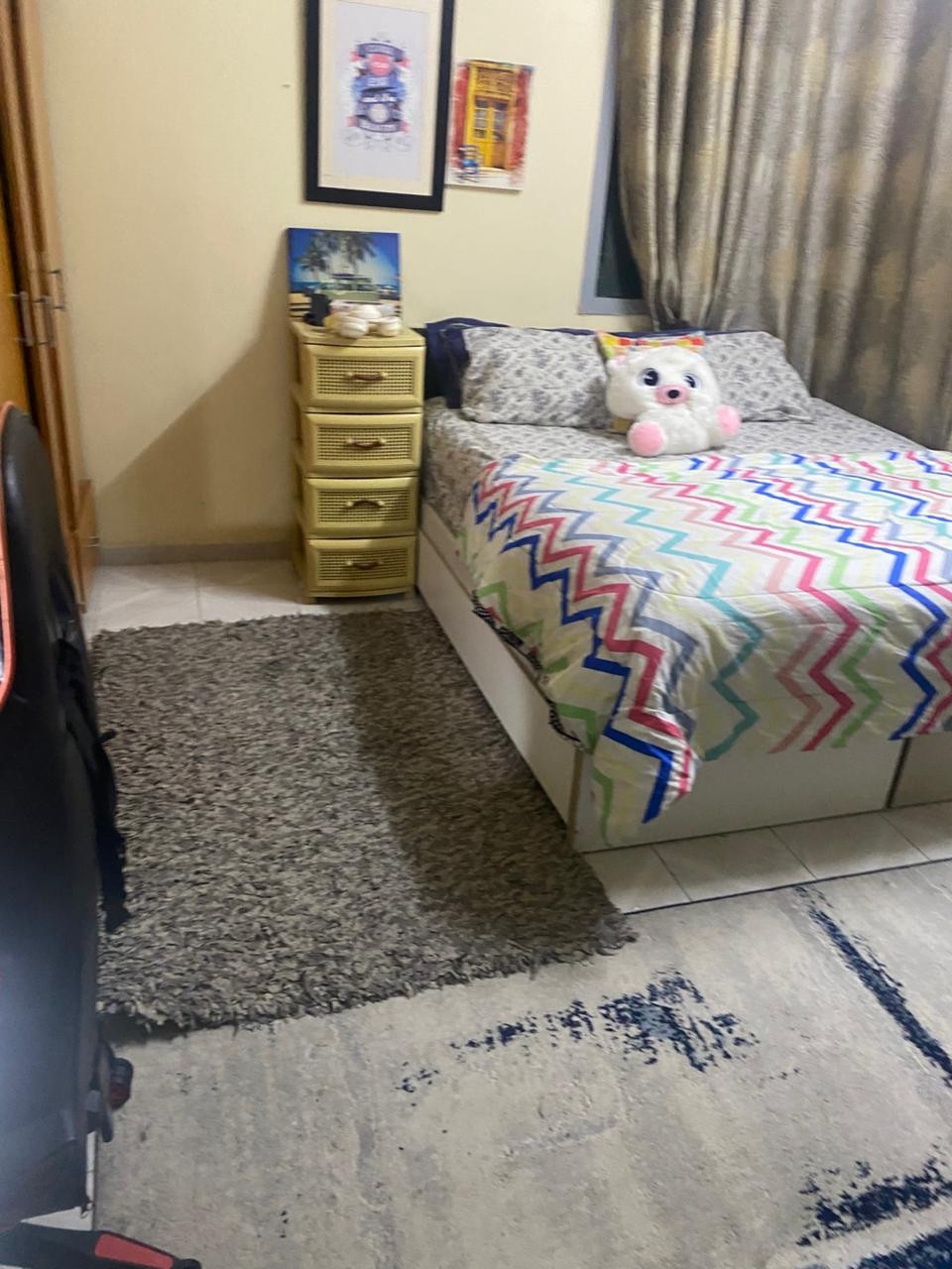 Ajman, King Faisal Street, opposite the British School, behind Safir Mall, two bedrooms and a furnished living room, all inclusive, 4200