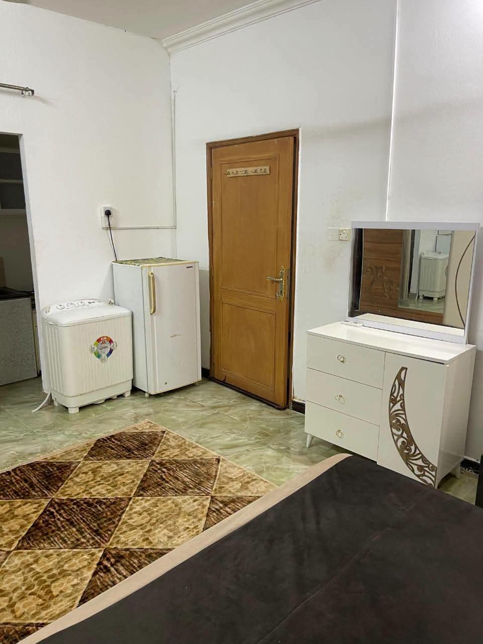 Fully furnished studio