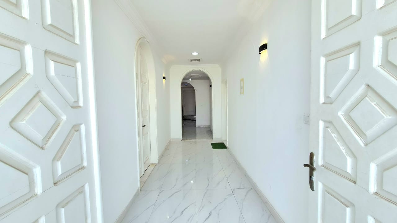 astdyo-mfrosh-llaygar-abo-thby-khlyfh111779369784.jpg