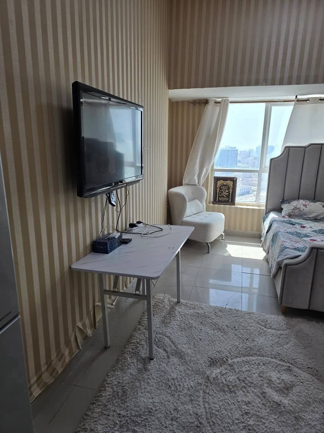 Furnished studio for monthly rent