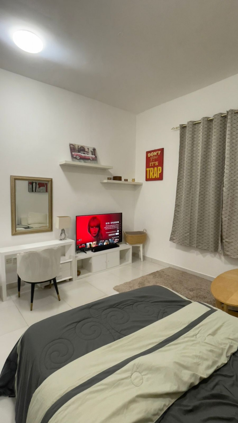 Furnished studio for monthly rent