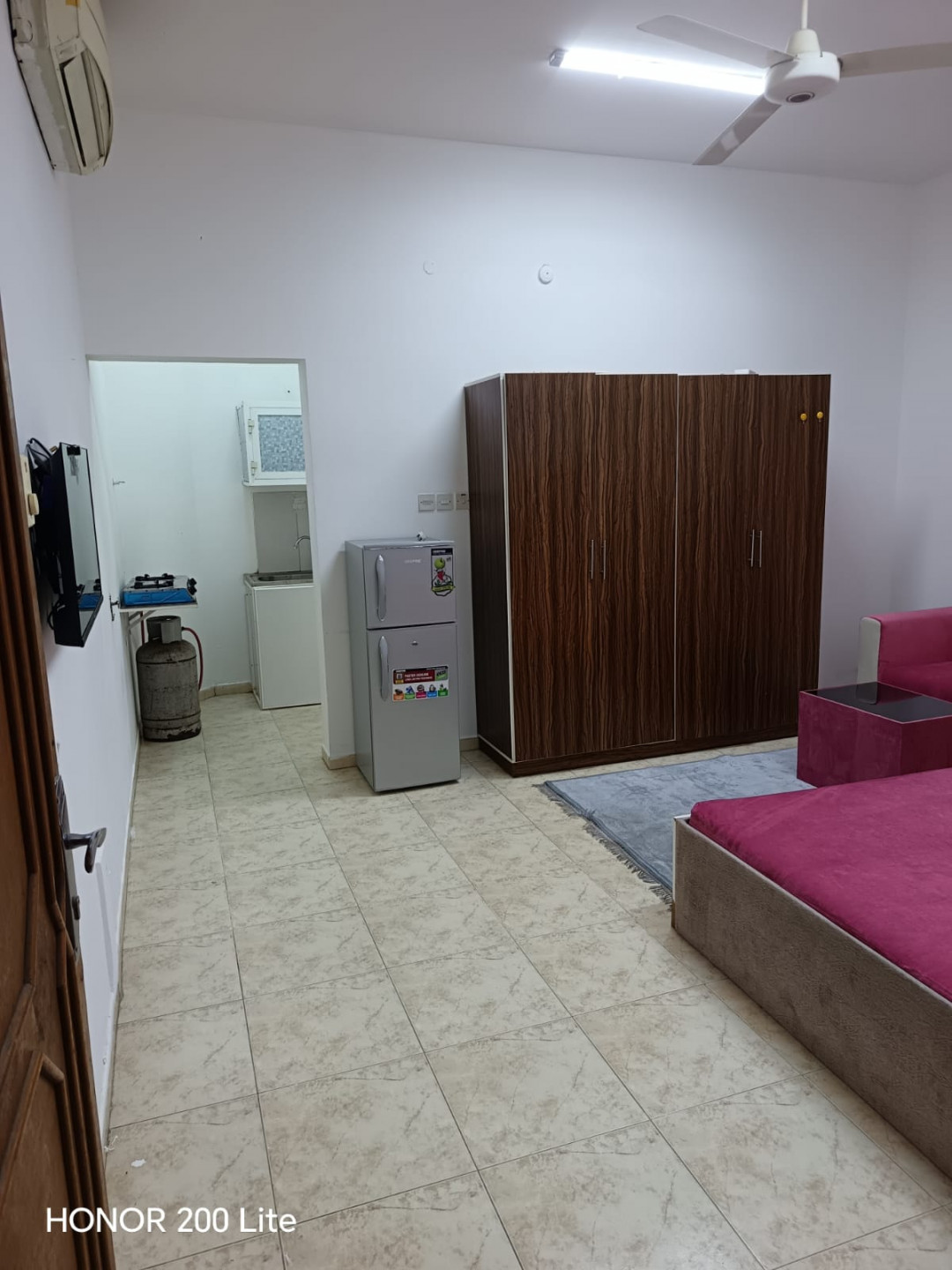 furnished studio