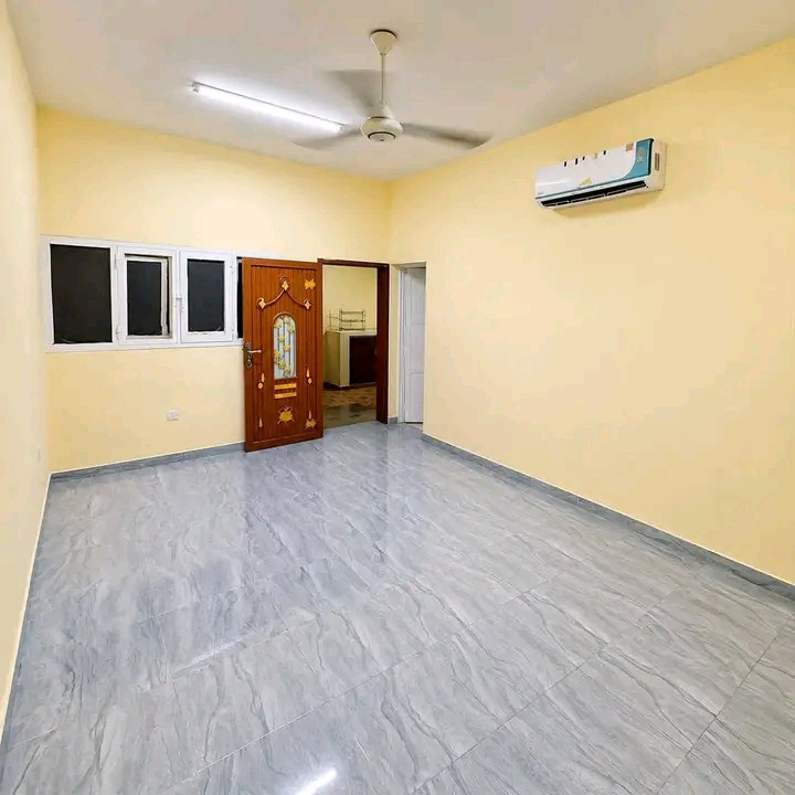 Spacious studio in Al Maabilah
