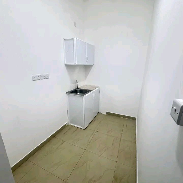 Spacious studio in Al Maabilah