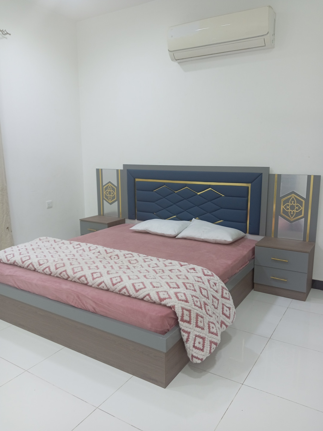 ghrf-llaygar-alyomy-oalasboaay-oalshhryrooms-available-for-daily-weekly-and-monthly-rent01775987914.jpg