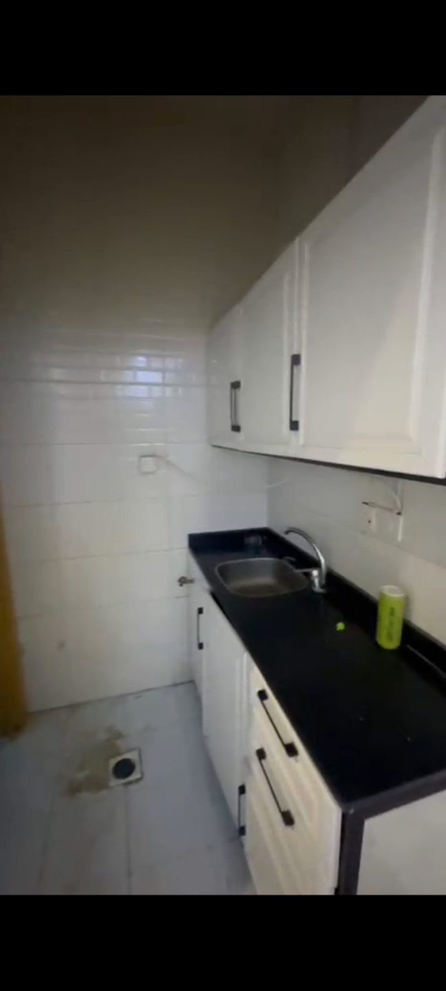 One room and a living room in the Jerusalem neighborhood