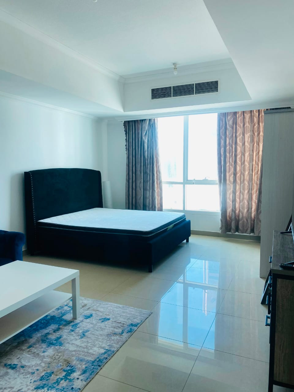 A spacious one-bedroom apartment in a clean family apartment in a family tower.