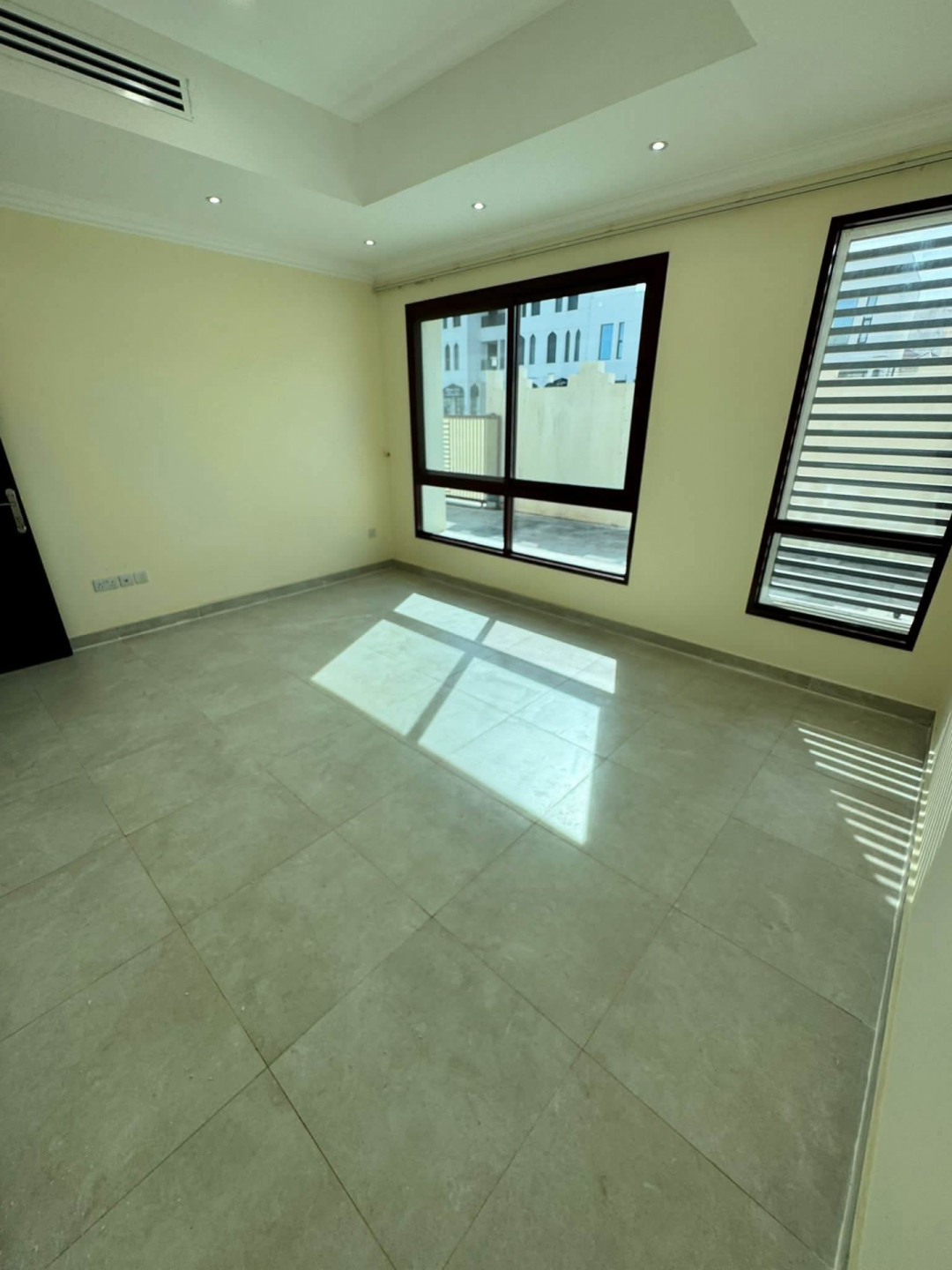 One bedroom and living room, ground floor, in Al Duhail