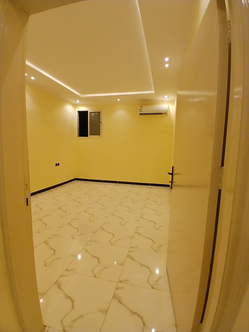 Two rooms, excellent cleanliness, very suitable for families