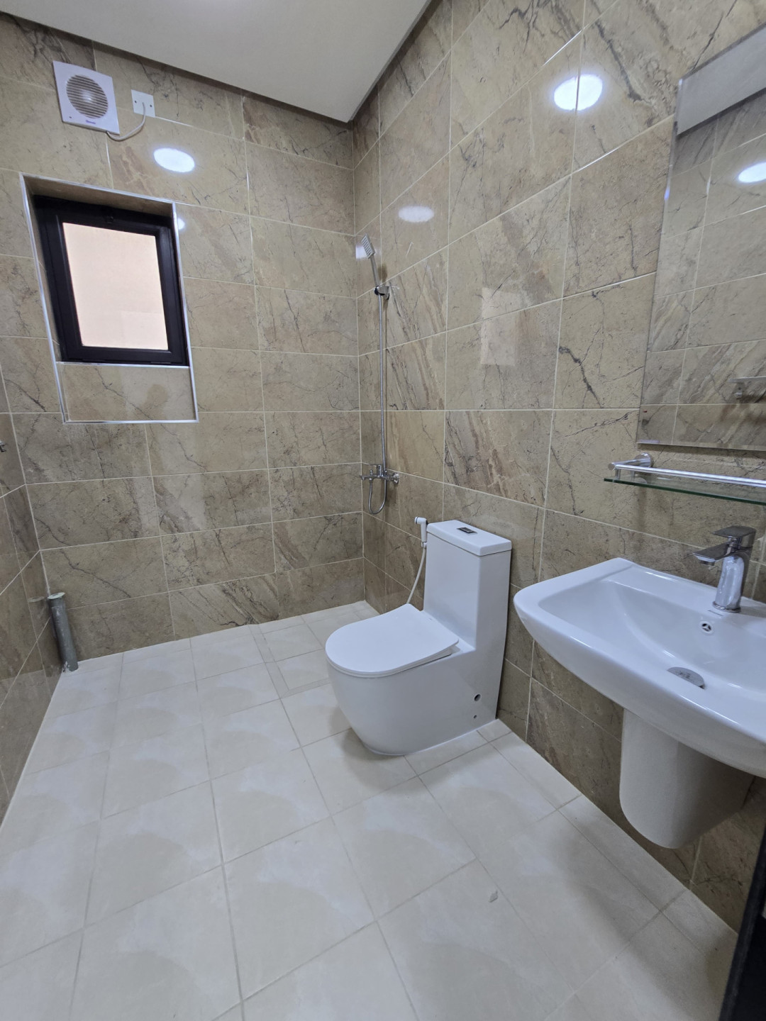 For rent: Brand new furnished studio apartment, electricity included, on Al Badi Street