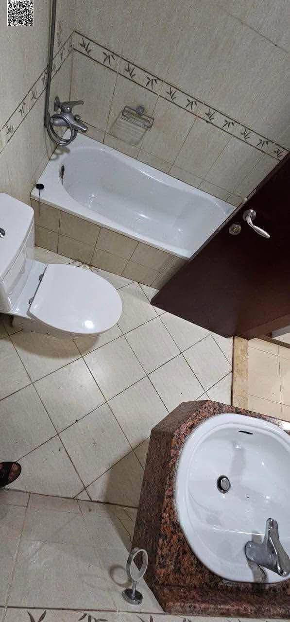 One bedroom and living room for rent, second tenant, City Towers