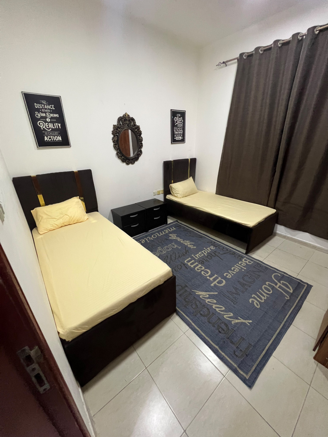 Two rooms and a living room for rent, second tenant