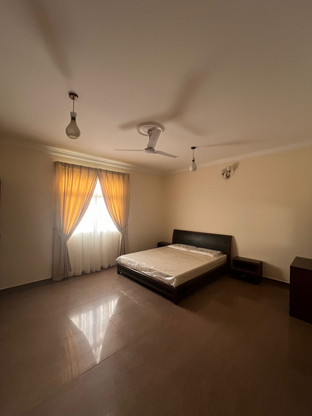 Furnished apartment for rent in Tubli, 3 bedrooms and 2 bathrooms. Electricity included for 370 (limit 50), or without electricity for 320.
