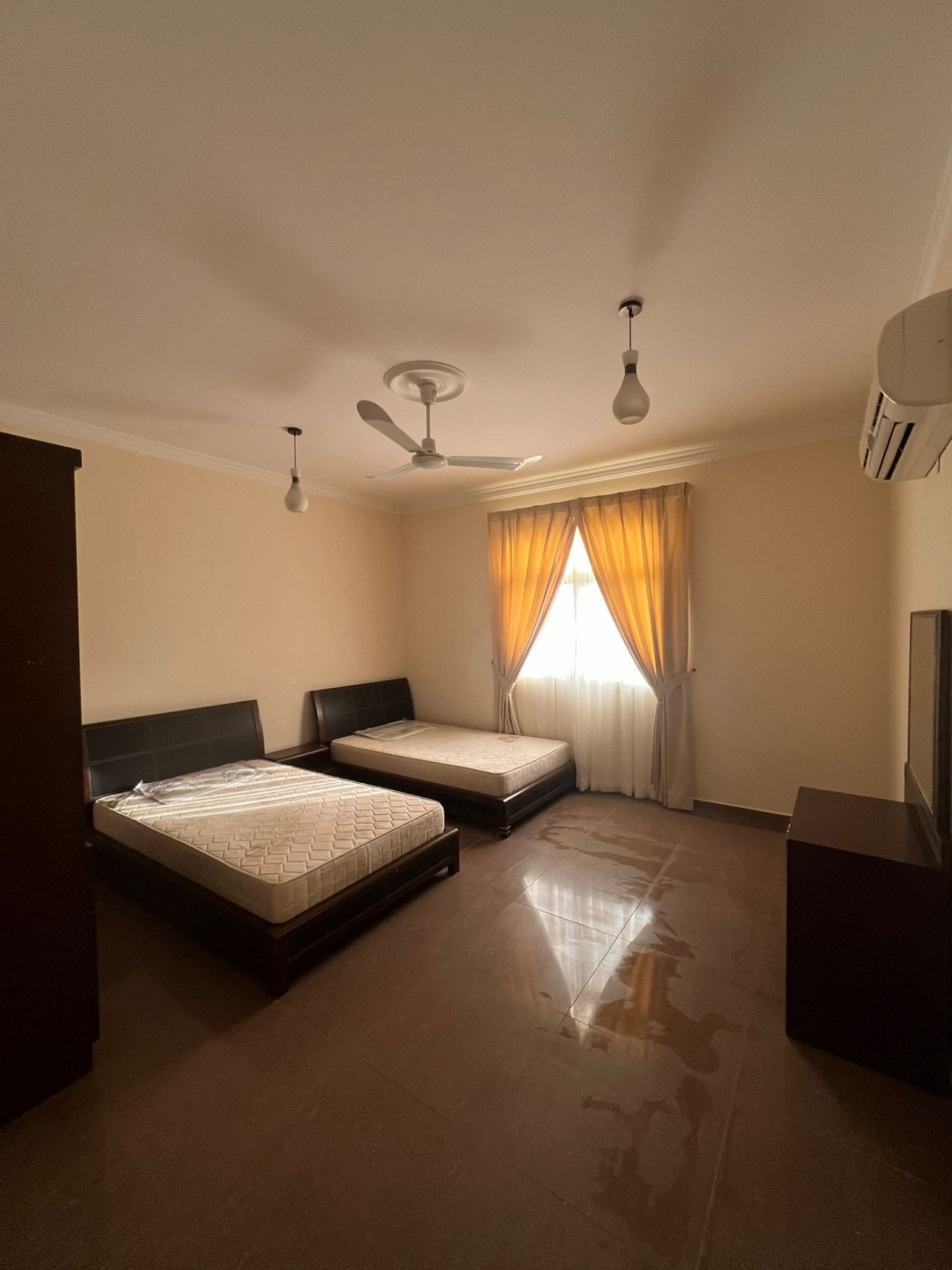 Furnished apartment for rent in Tubli, 3 bedrooms and 2 bathrooms. Electricity included for 370 (limit 50), or without electricity for 320.