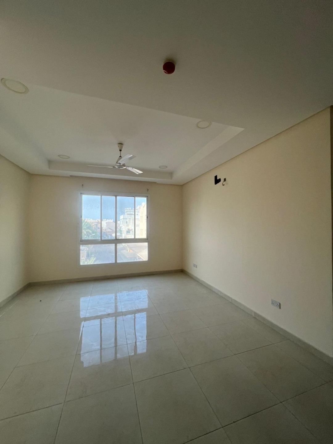 llaygar-shk-raky-o-shb-gdydh-fy-gd-aaly-3-ghrf-3-hmamat-b-240-dynar-ghyr-shaml-alkhrbaaa01778621305.jpg