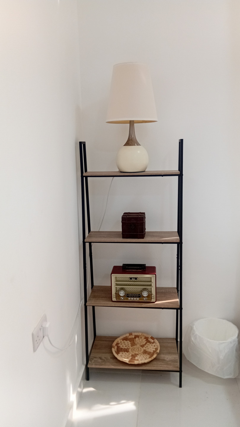 Private room in shared villa, al bar, sur