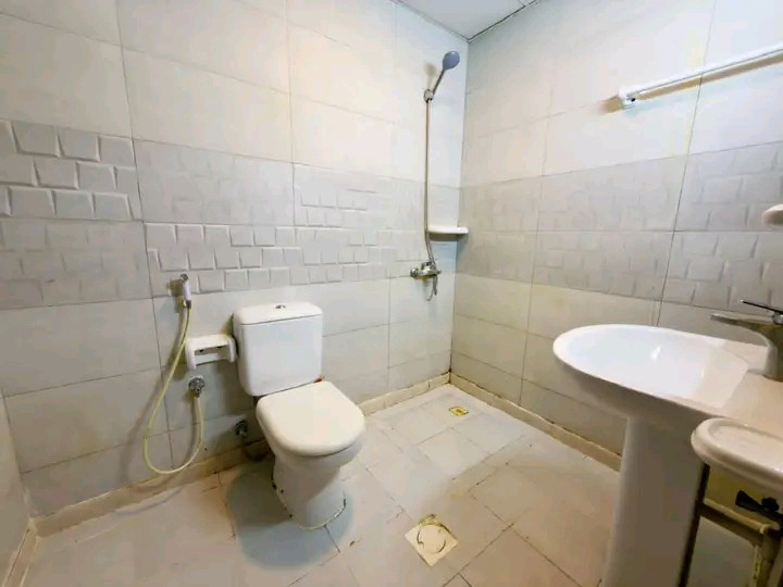 Upscale studio apartment ready to move in now
