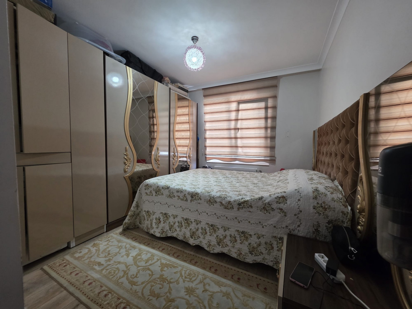 shk-fakhr-b-asnyort-wbnk51784404714.jpg