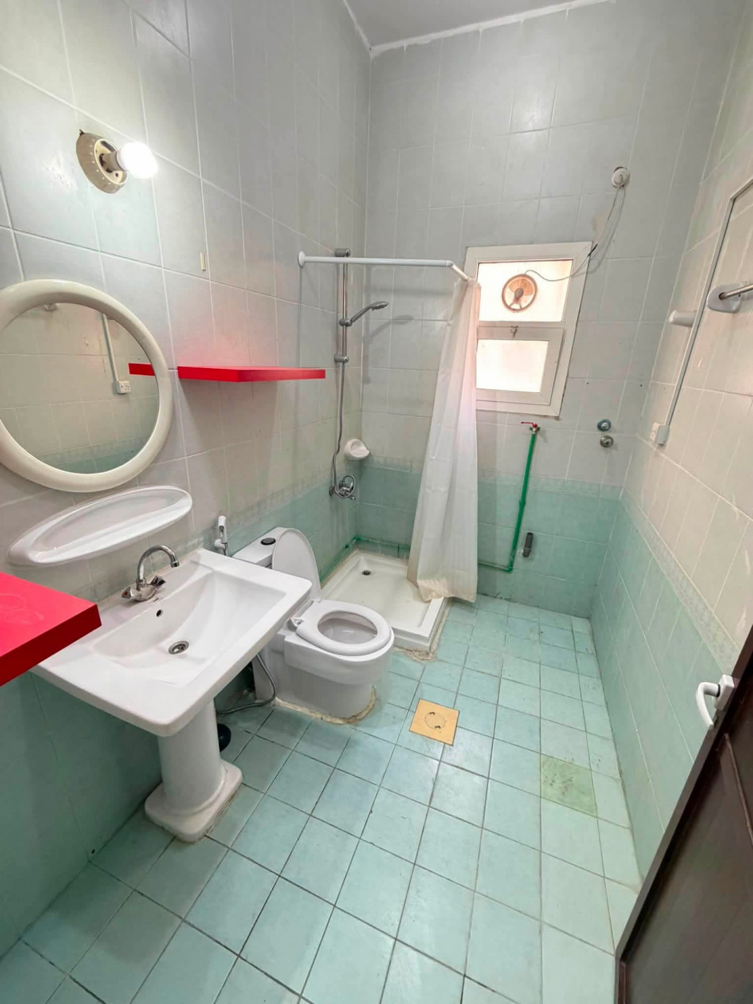 One-bedroom apartment for annual rent
