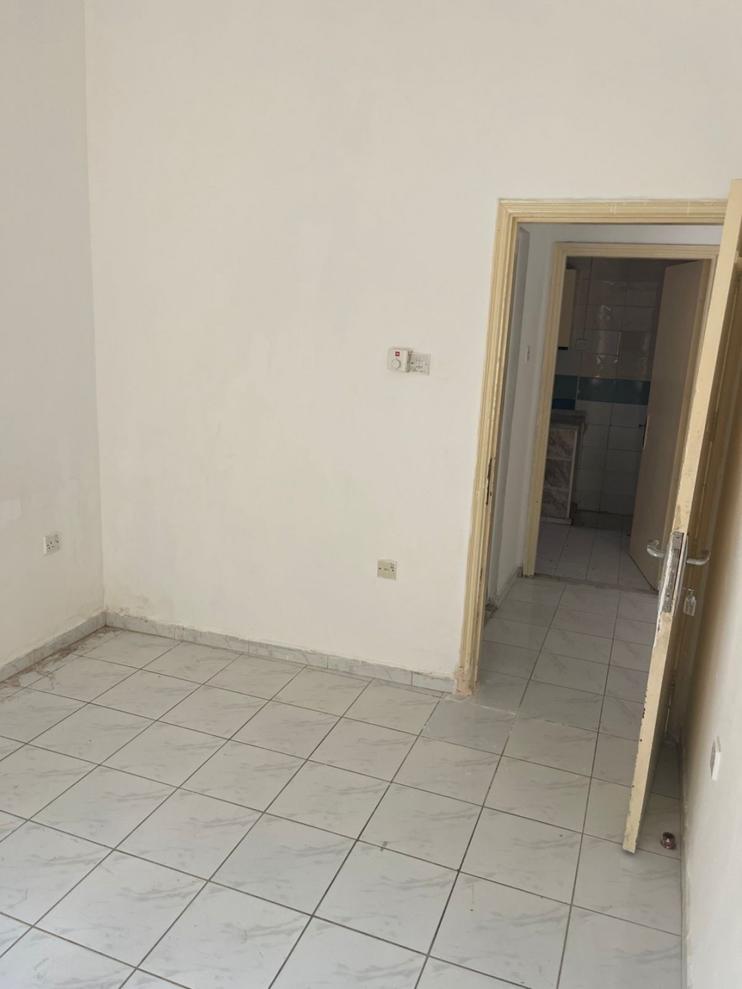 Apartment for rent consisting of one bedroom and a living room in Al Butaina area