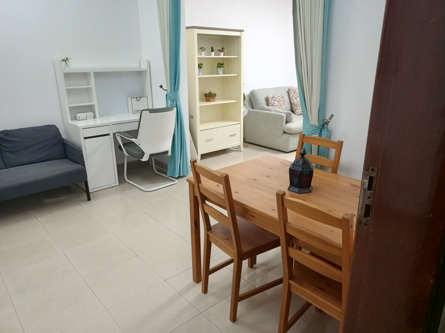 Fully furnished flat for monthly rent