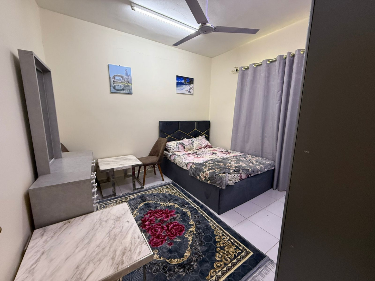 Furnished apartment, suitable for a family, group of young men, or group of young women.