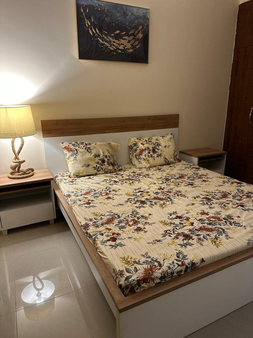 A distinctive and luxurious apartment in Al Qasimia