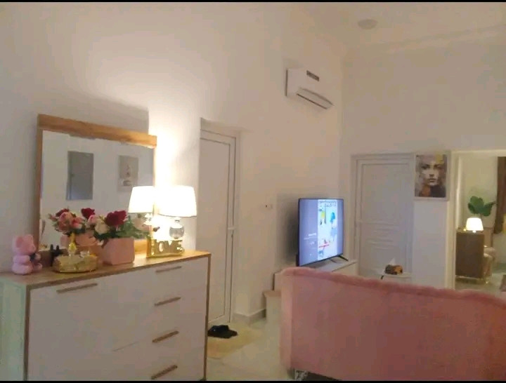 A spacious and comfortable apartment in Al-Mu'aythar