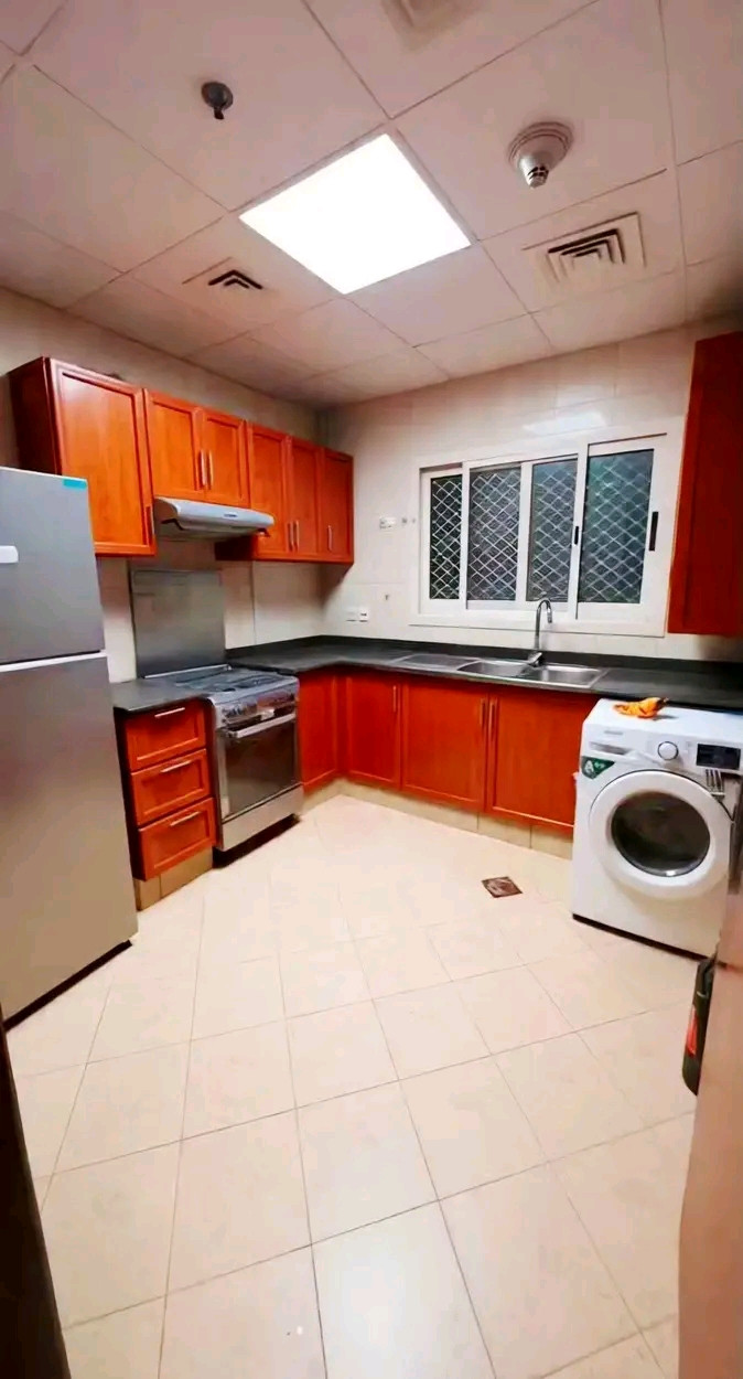 One-bedroom apartment with balcony in Ajman – Al Ittihad Tower, open view with parking, for rent