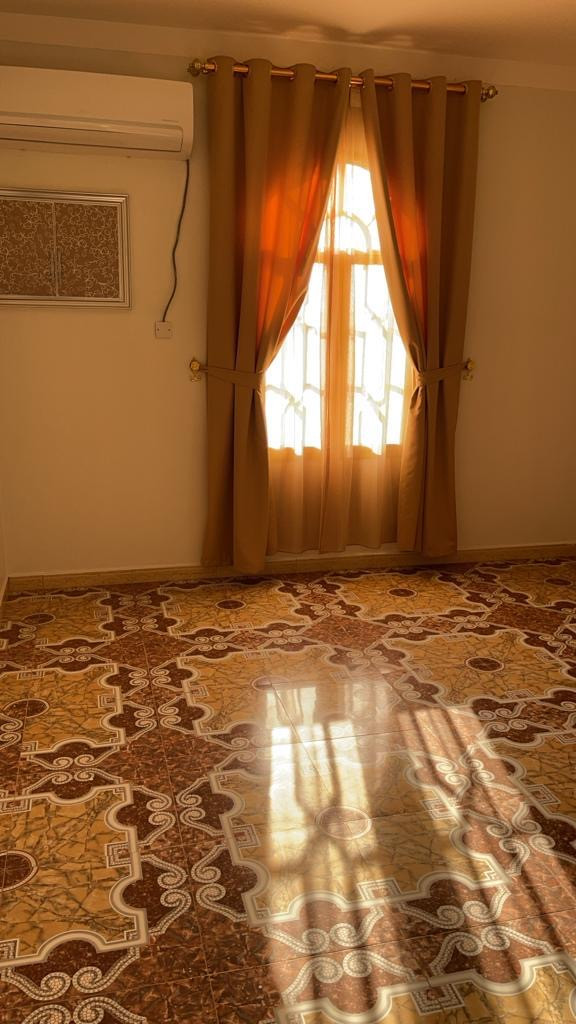 shkk-oasaa-ommyz-llaygar-fy-olay-alkhabor-alsrhat-spacious-apartments-for-rent-in-al-khaburah-close-to-all-services131771579808.jpeg